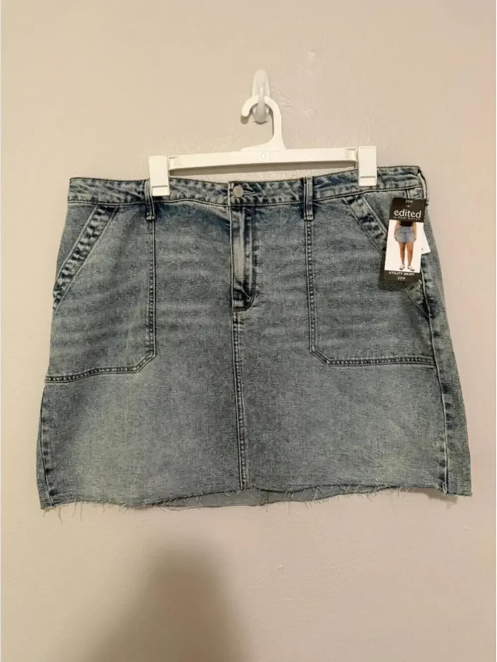 Edited by remi badger skirt size 20W  NWT $74.00 MSRP